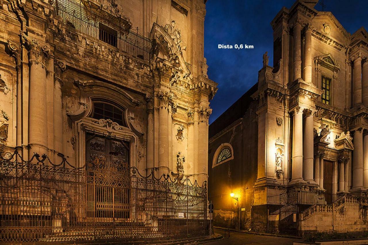 Attico Mea Villa คาตาเนีย ภายนอก รูปภาพ